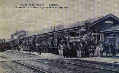 Arrivée à Givet d'un train venant de Dinant