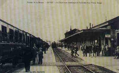 Arrivée d'un train belge à Givet
